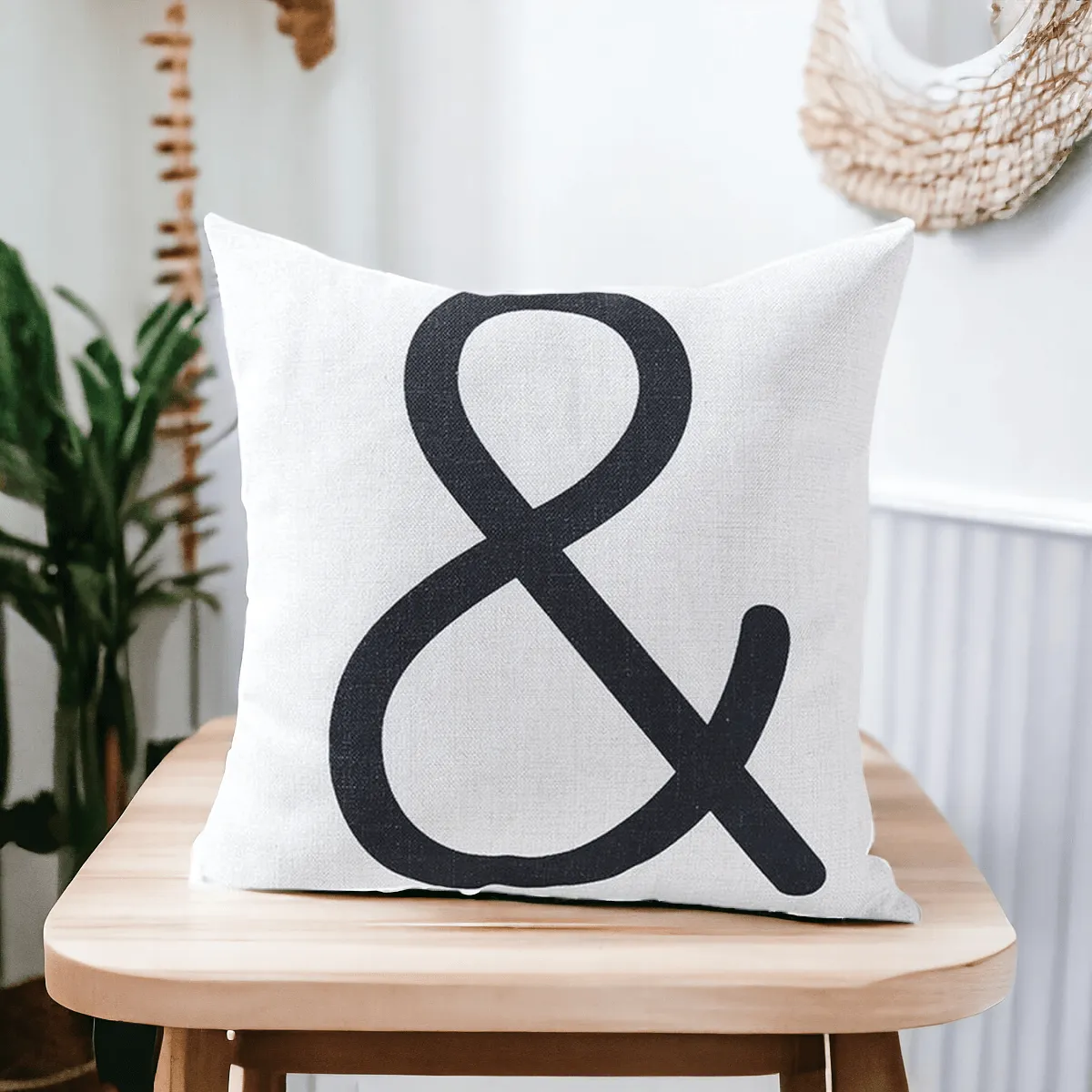 Ampersand BW