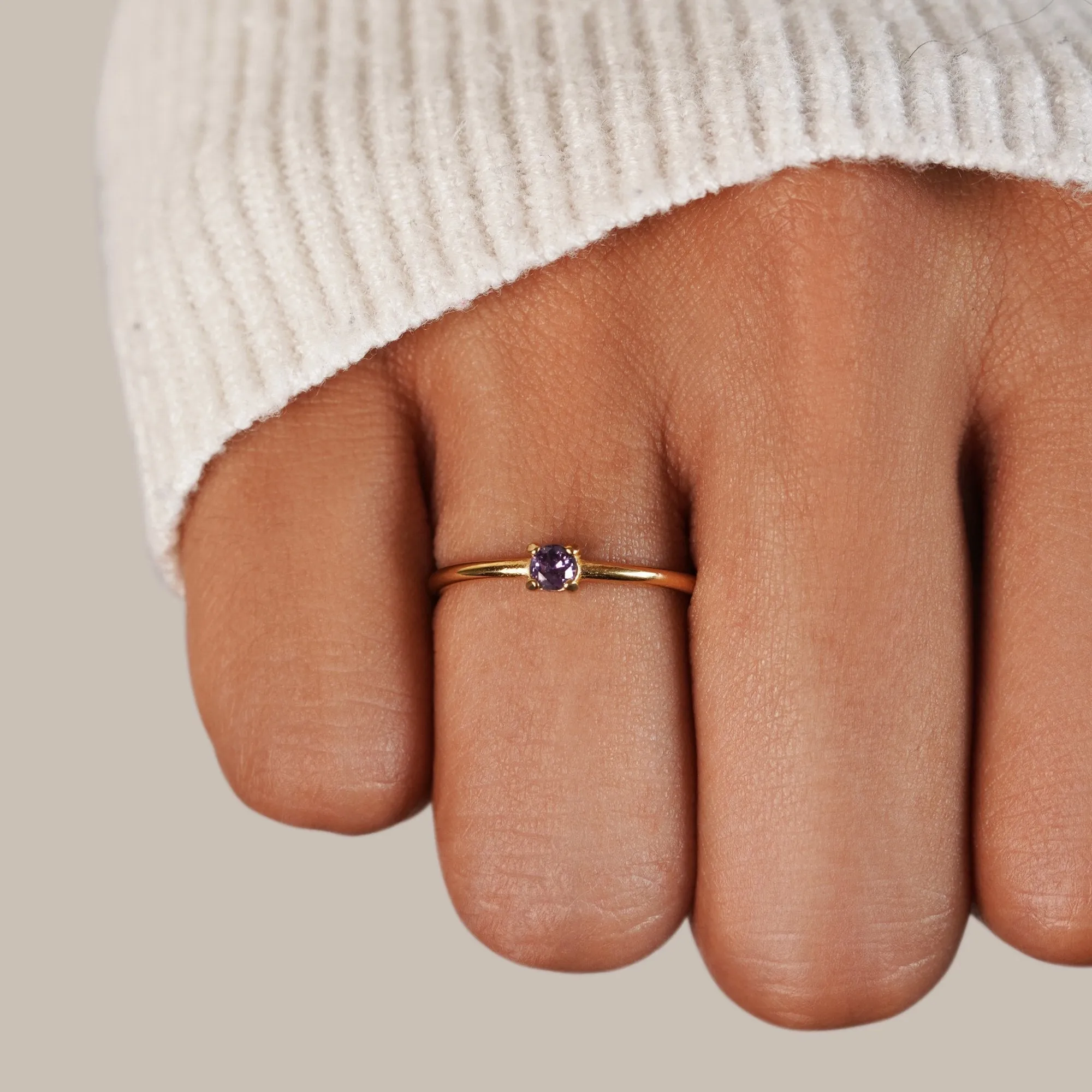 February Birthstone 18K Gold Ring