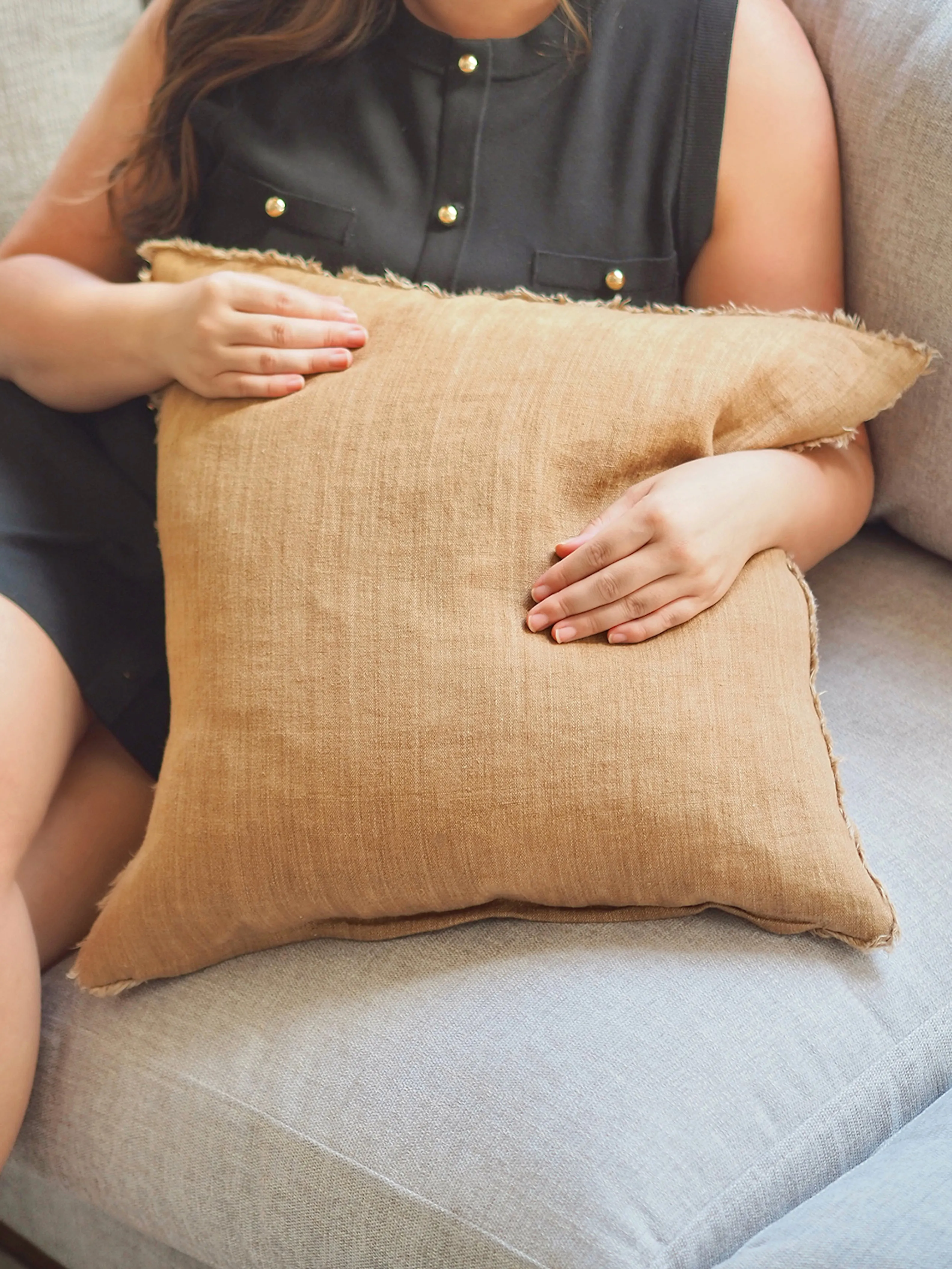 Lina Tawny Pillow | 20x20