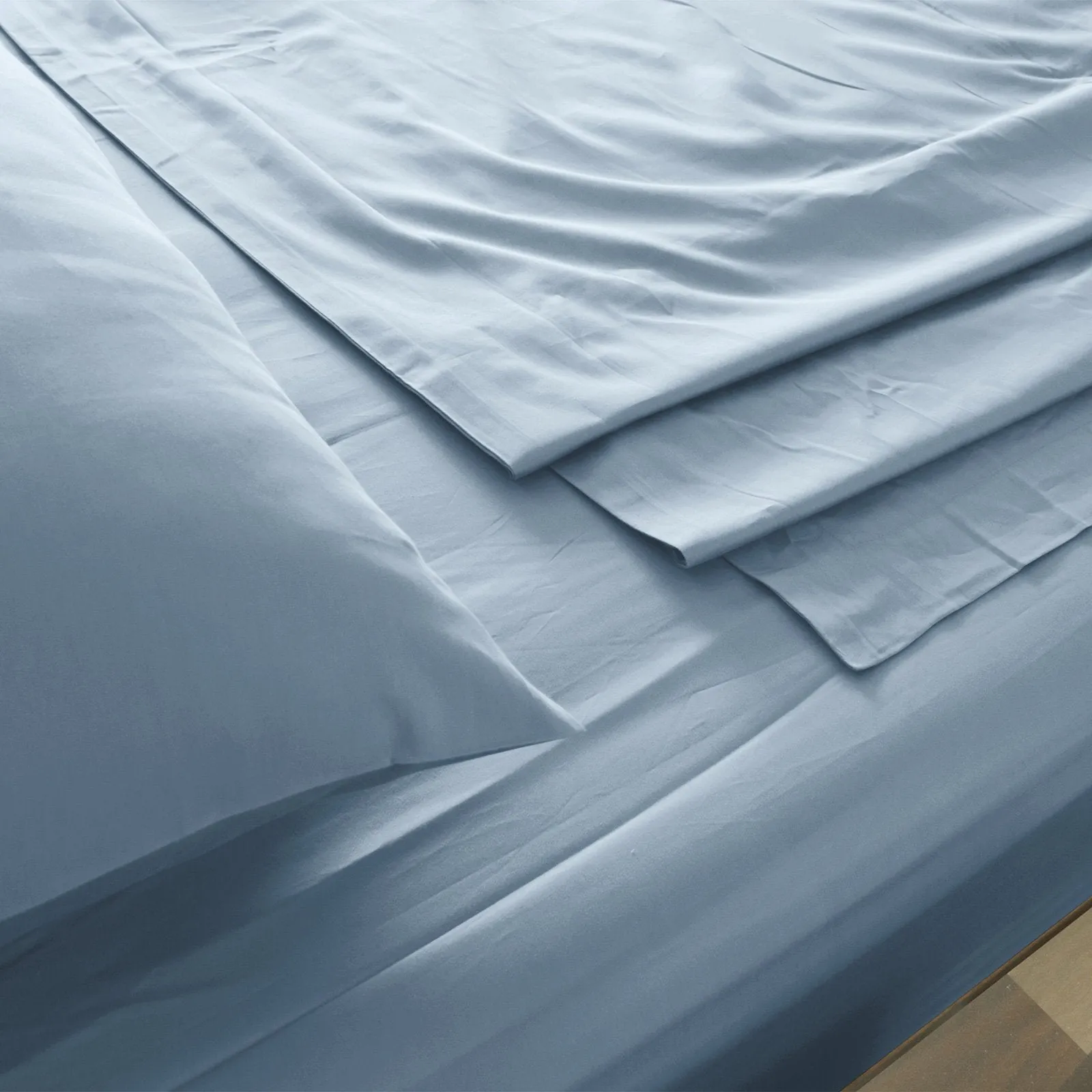 Royal Comfort 1000 Thread Count Bamboo Cotton Sheet and Quilt Cover Complete Set King Blue Fog